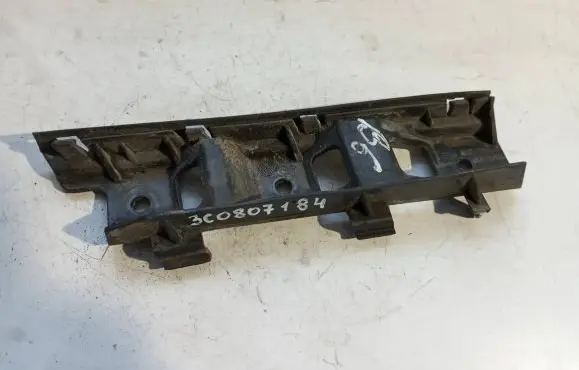 Volkswagen PASSAT B6 Front bumper mounting bracket 3C0807184