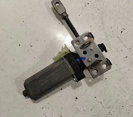 Mercedes-Benz S W221 Seat adjustment motor 0390203254