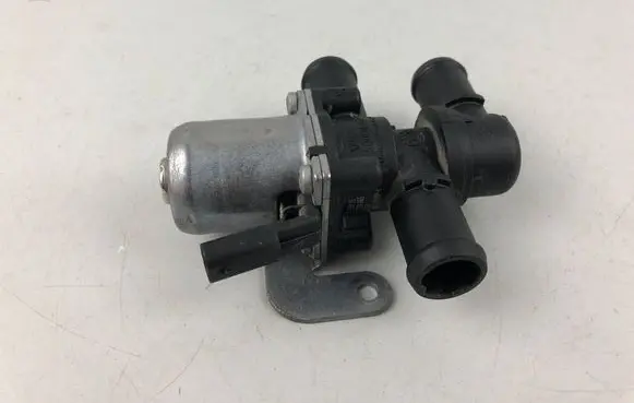 Volkswagen ID.3 Coolant heater control valve 5Q0906457C