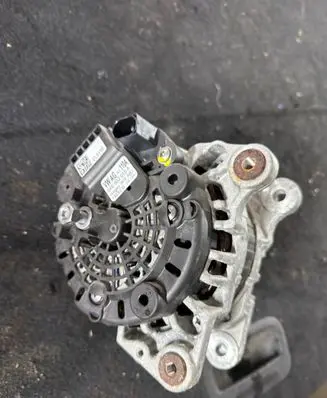Seat Arona Generator/alternator 04E903015A
