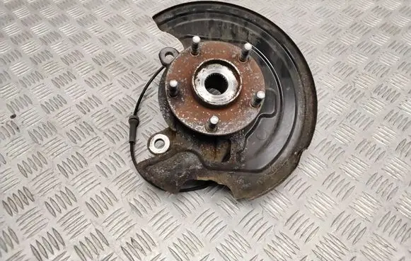 Nissan Leaf II (ZE1) Front wheel hub 400151KK0H