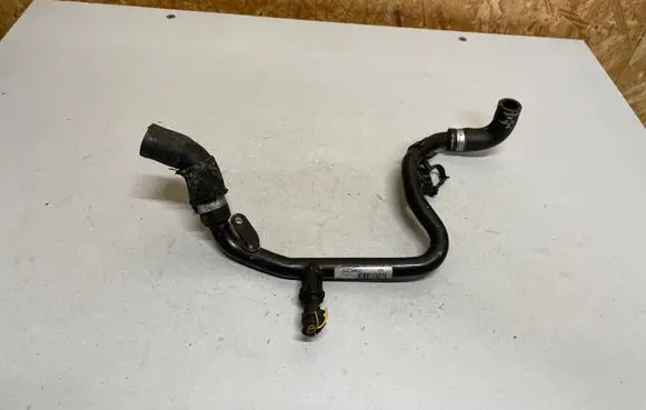 Audi Q5 SQ5 Engine coolant pipe/hose 059121070E