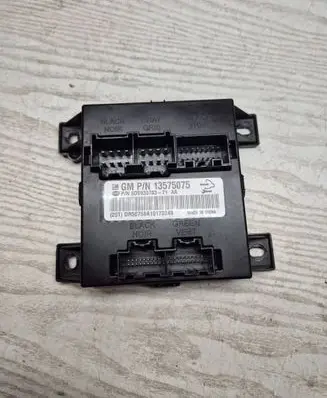 Opel Insignia A Seat control module 5DS933783 13575075