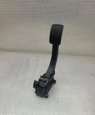 Peugeot 308 Accelerator throttle pedal 9674829180