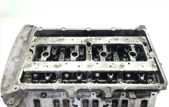 Ford Transit Engine head 6C1Q6K537AB 4HU 6C106K551BA