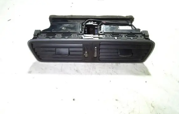 Volkswagen PASSAT CC Dash center air vent grill 3AC819728A
