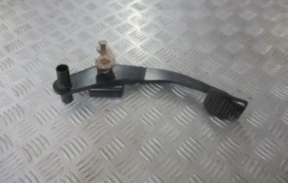 Ford Mondeo Mk III Clutch pedal 