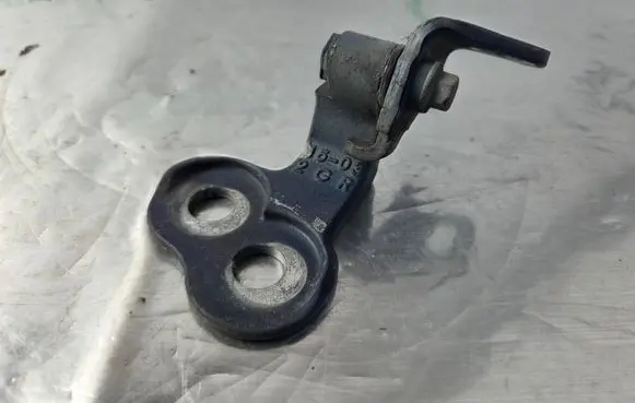 Ford Grand C-MAX Front door upper hinge C808A