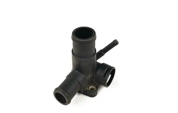 Volkswagen PASSAT B4 Engine coolant pipe/hose 068121133ae