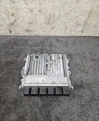 BMW 1 F20 F21 Engine control unit/module 8692964 030559574