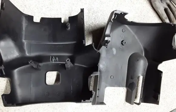 Subaru Outback Steering wheel column trim 34348AG000 34341AG030
