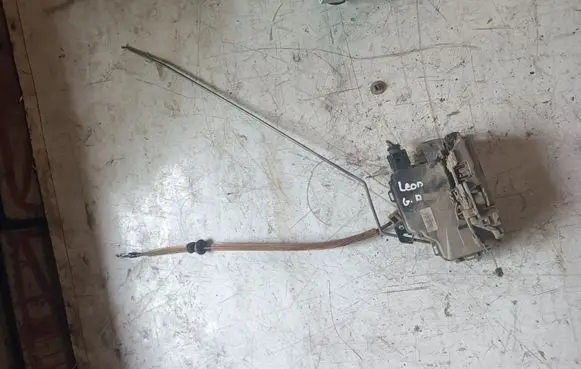 Seat Leon (1M) Rear door lock 117685104
