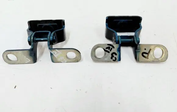 Citroen e-C3 Tailgate/trunk/boot hinge 9845819580