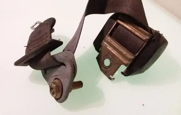 Renault Espace II Rear seatbelt 802835XX
