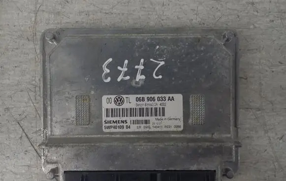 Volkswagen PASSAT B5.5 Engine control unit/module ECU