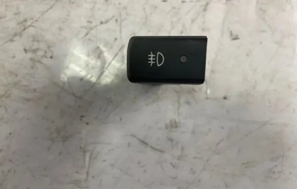 Fog light switch