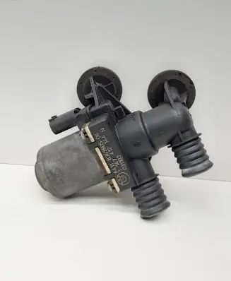 BMW 3 E46 Coolant heater control valve 8369805 1147412144 031103
