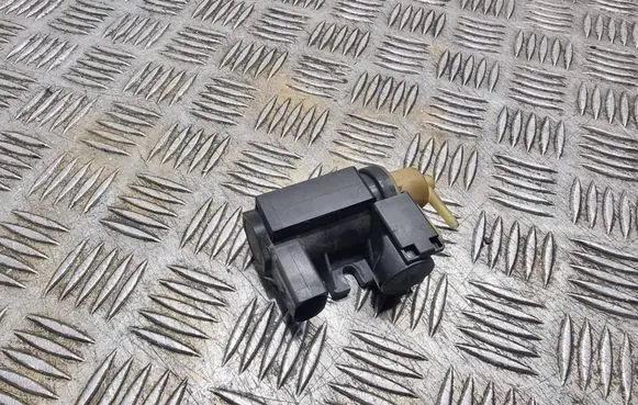 Volvo V70 Turbo solenoid valve 70232502 31293964