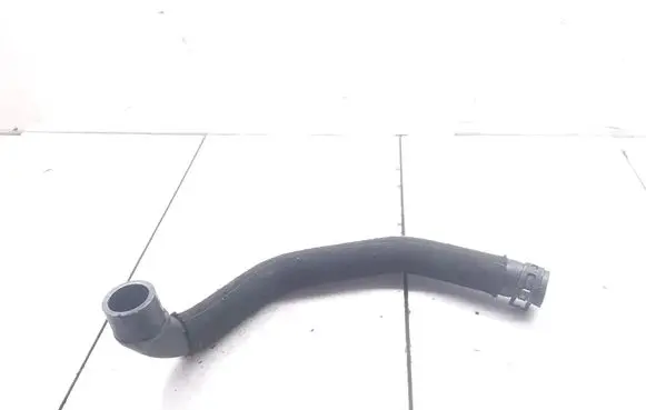 Volkswagen Touareg I Engine coolant pipe/hose
