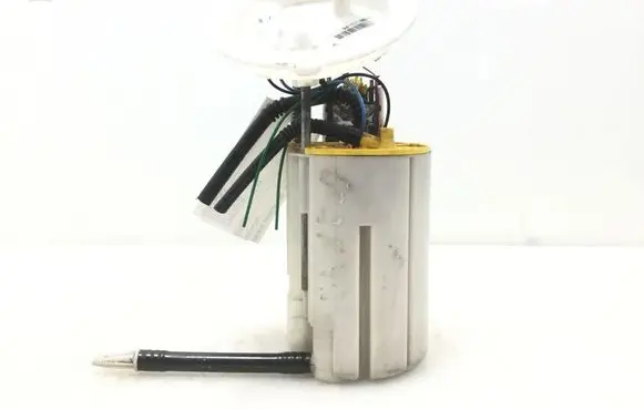 BMW 5 E60 E61 In-tank fuel pump 6765848