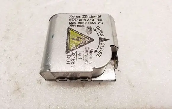 BMW X5 E53 Headlight ballast module Xenon 5DD00831950