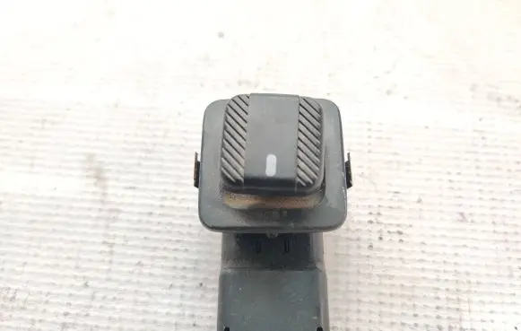 Volkswagen Transporter - Caravelle T4 Wing mirror switch 357959565A 321959565 357959565