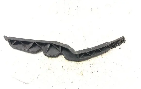 Skoda Octavia Mk2 (1Z) Front bumper mounting bracket 1Z0807184