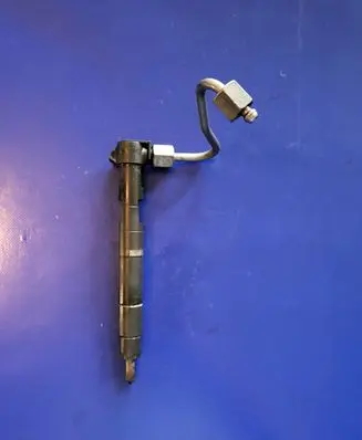 Mercedes-Benz E W212 Fuel injector 28342997 A6510700987
