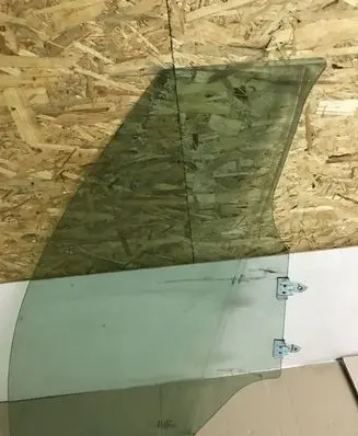 Nissan Qashqai Front door window glass four-door 43R001582