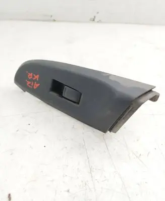 Nissan Almera N16 Electric window control switch 82961bM700
