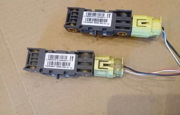 Mitsubishi Colt CZ3 Airbag deployment crash/impact sensor PMR587419 A4545400117 T10276026615