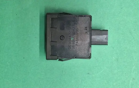 Citroen C2 Headlight level height control switch 96384422