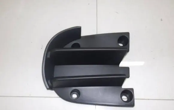 Nissan Micra Front bumper lower grill DS04132021A