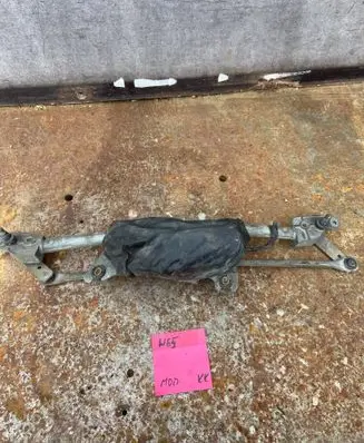 Peugeot 106 Front wiper linkage and motor 