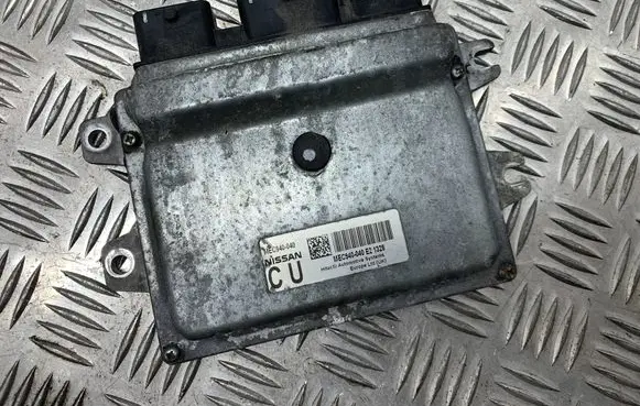 Nissan Juke I F15 Engine control unit/module MEC940040
