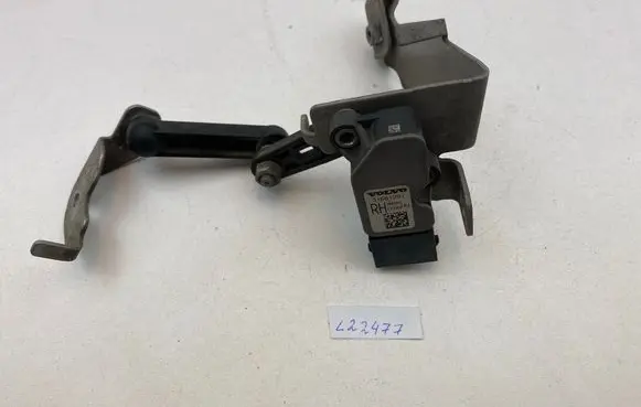 Volvo S90, V90 Headlight/headlamp level sensor 31681291 17188H A426S