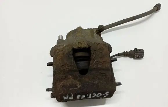 Skoda Octavia Mk2 (1Z) Front brake caliper