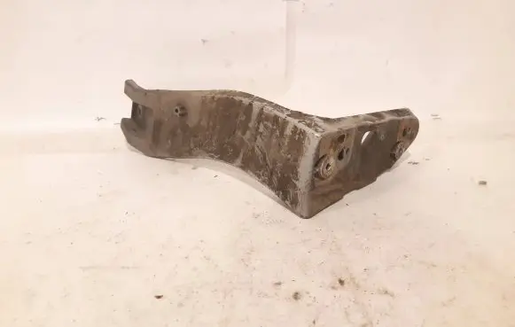 Audi A4 S4 B6 8E 8H Front bumper mounting bracket 8E0821137
