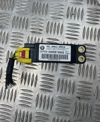 Chrysler Voyager Airbag deployment crash/impact sensor 04686748AG TDS0603C0474