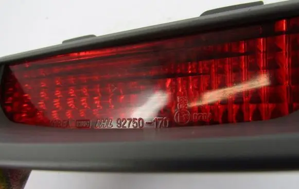 Hyundai Matrix Third/center stoplight 92750170