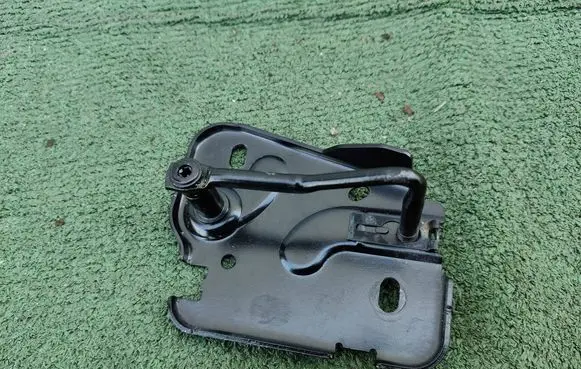 Audi Q5 SQ5 Engine bonnet/hood lock/latch loop/hook 80A823186C