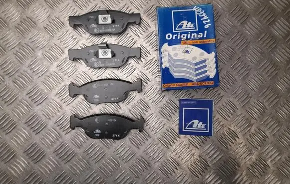 Fiat Punto (176) Brake pads (rear) 13046071142