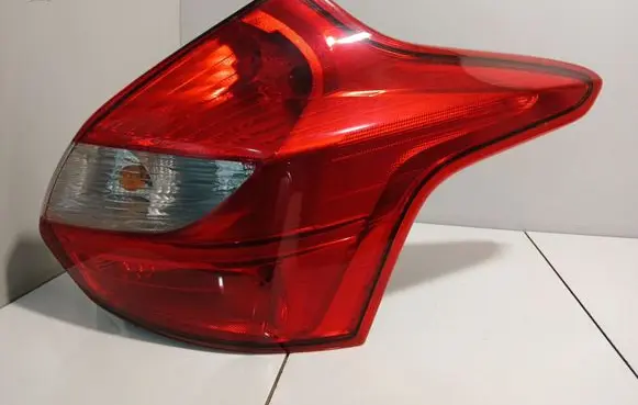 Ford Focus Rear/tail lights BM5113404A
