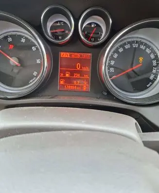 Opel Zafira C Speedometer (instrument cluster) 13442454 600775881