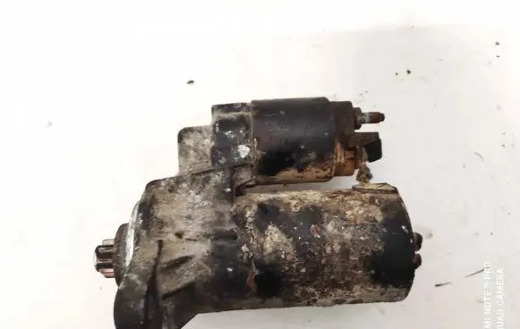 Volkswagen Golf IV Starter motor 001121006