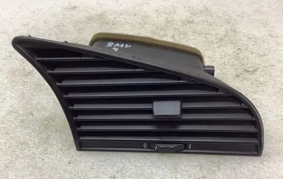 BMW 3 E36 Dash center air vent grill 1387011 E366422