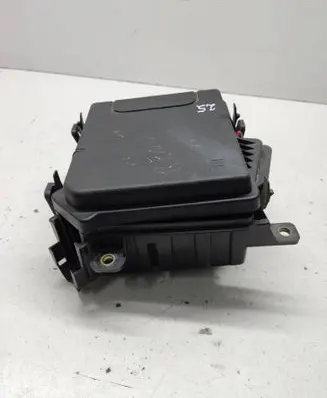 Renault Megane III Fuse box cover 284B10002R 284C40002R