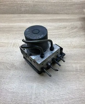 BMW 5 E60 E61 ABS Pump 6769707 6758743