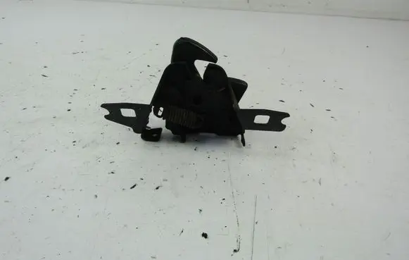 Volkswagen Golf III Engine bonnet/hood lock/catch 