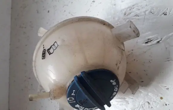 Seat Altea XL Coolant expansion tank/reservoir cap 
